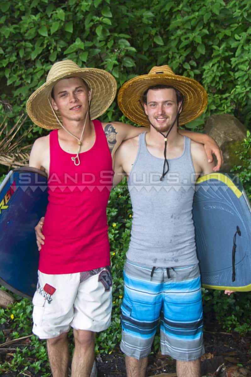 Super Cute Twink Surfer Jeffrey With His Fat Beer Can Cock